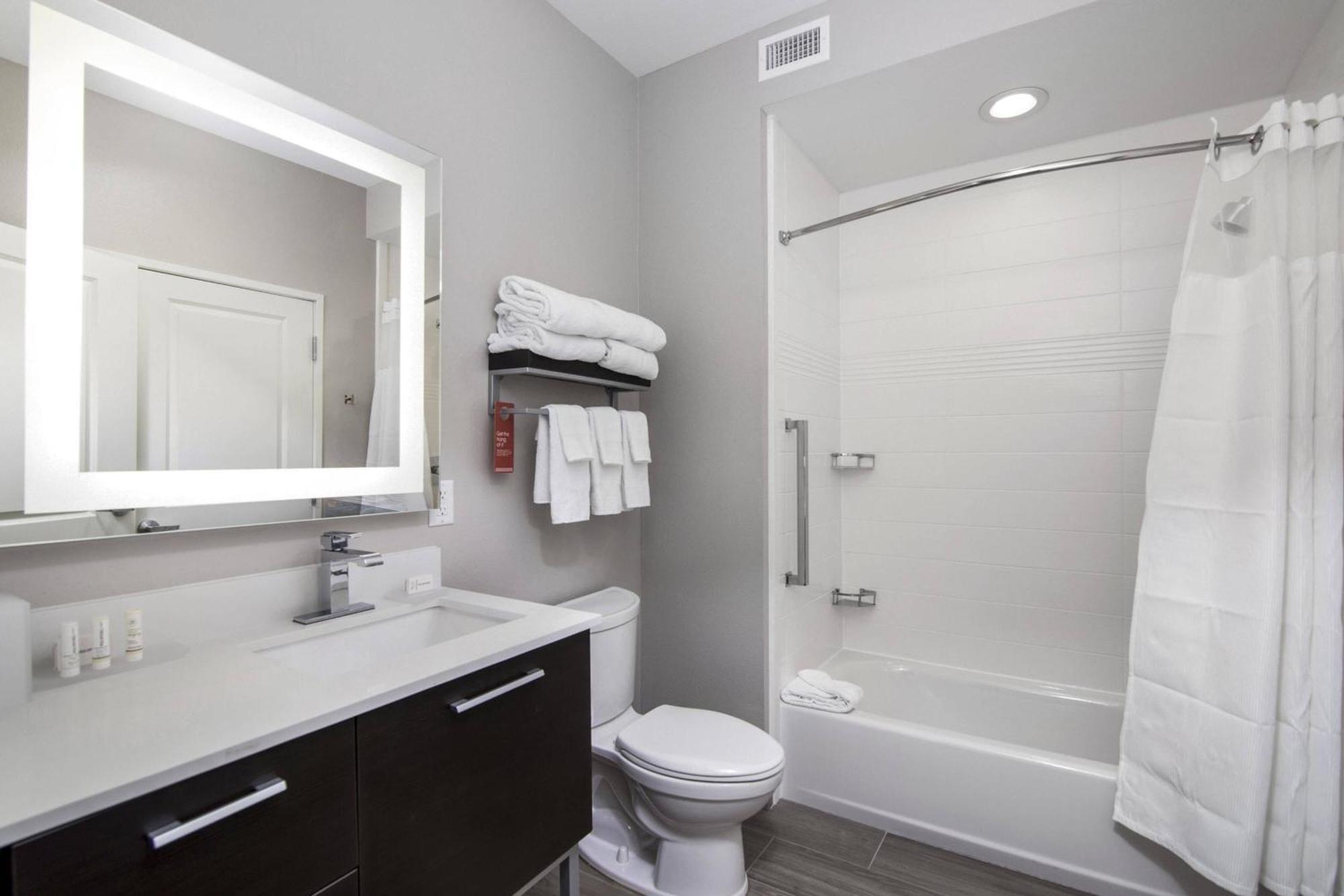 Towneplace Suites By Marriott Houston Hobby Airport Εξωτερικό φωτογραφία
